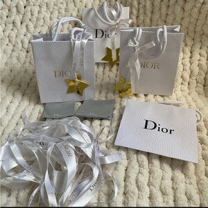 DIOR - Gift Wrap Accessories
